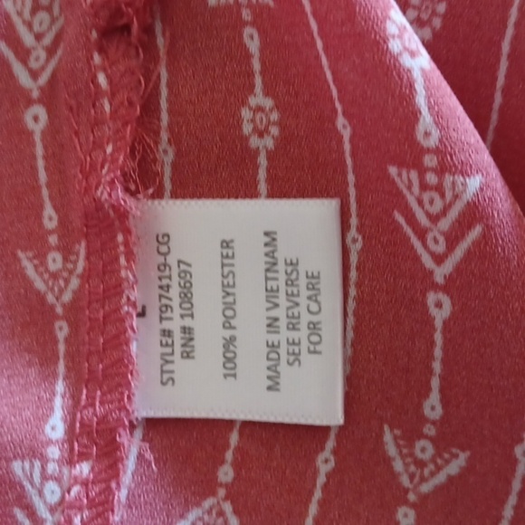 S.R. By Sweet Rain Shortsleeve Top - Picture 6 of 7